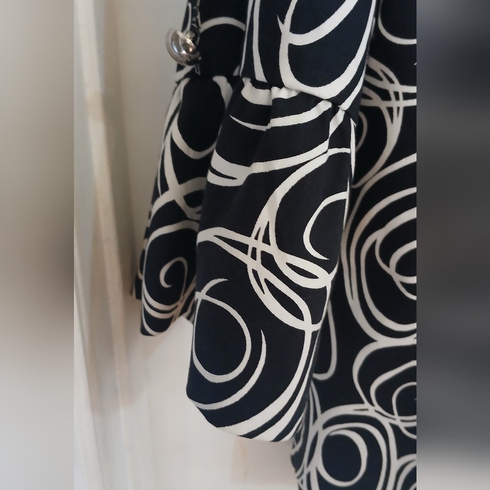 Multiples Geometric Black and White Swirl Blazer Extra Large - Picture 13 of 13